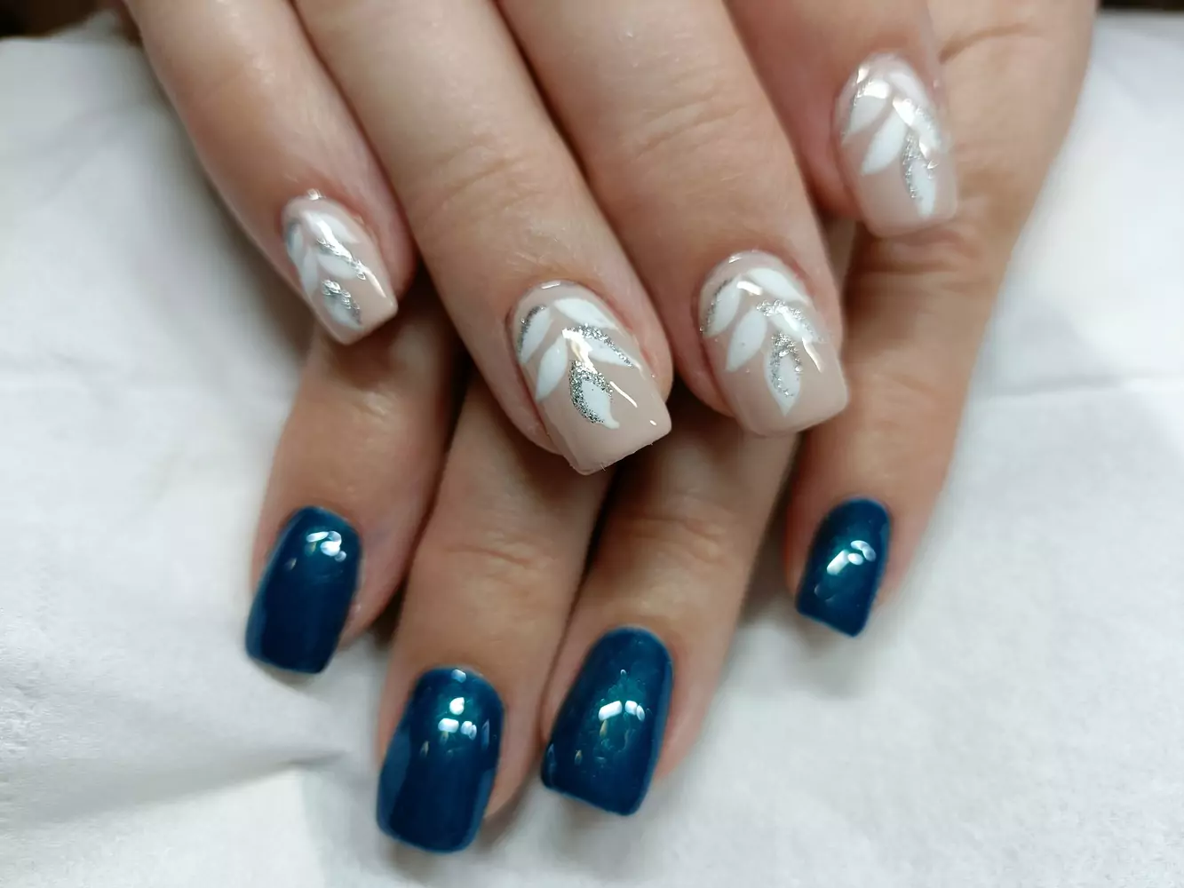 Vintungles 5Salón de uñas en Ribarroja