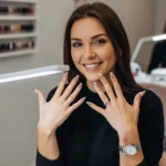 Clientes satisfechos con manicura y pedicura en Ribarroja